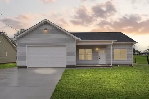 805 Shepard St S, Winchester, TN 37398
