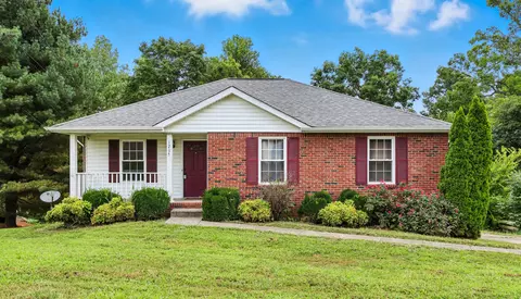 1715 Thistlewood Dr, Clarksville, TN 37042