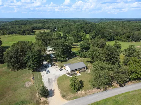485 Thompson Rd, Dickson, TN 37055 photo 1