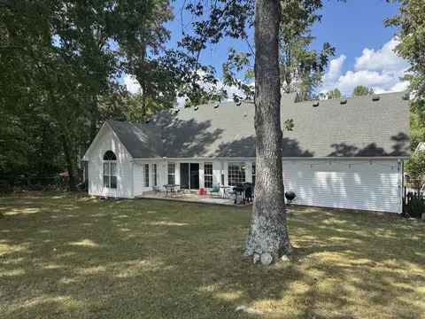 127 Silver Leaf Cir, Dickson, TN 37055 photo 4