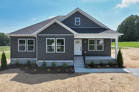 104 Colbyn Pvt Ln, Portland, TN 37148