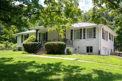 8099 Ridgewood Rd, Goodlettsville, TN 37072