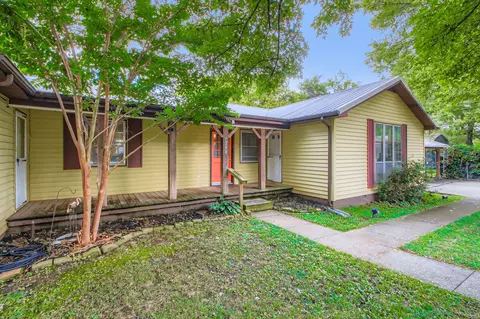 9238 Burleson Ln, Murfreesboro, TN 37129