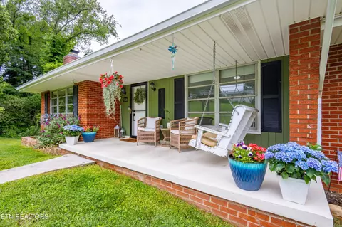 7908 Collier Rd, Powell, TN 37849 photo 2