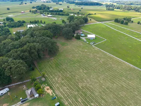 2 Dot Rd, Springfield, TN 37172 photo 8