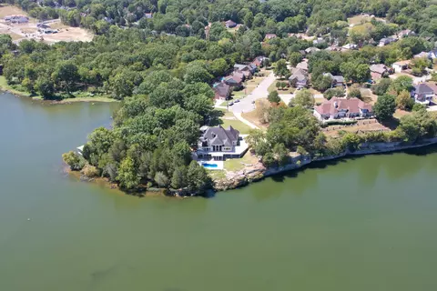 2021 Woods Run, Mount Juliet, TN 37122
