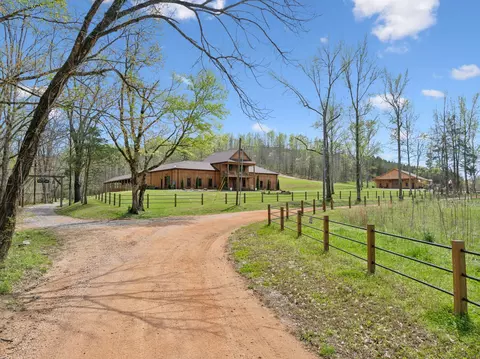 3105 Coy Hill Rd, Olivehill, TN 38475