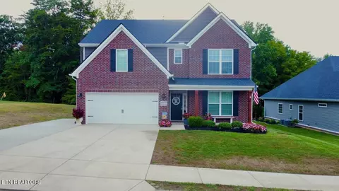 4875 Masters Dr, Maryville, TN 37801