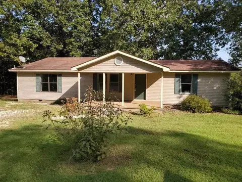 1760 Clarksburg Rd, Huntingdon, TN 38344