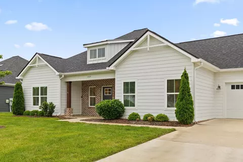 3339 Stone Creek Dr, Chattanooga, TN 37405
