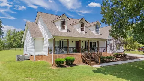 145 Clipper Ln, Dayton, TN 37321