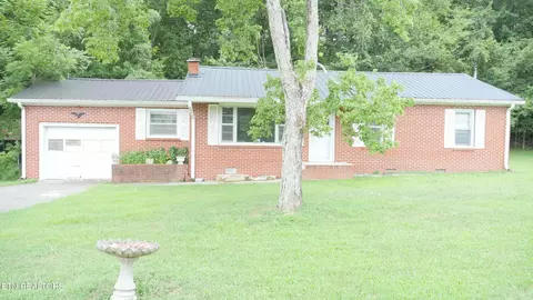 525 West Ln, Lenoir City, TN 37771