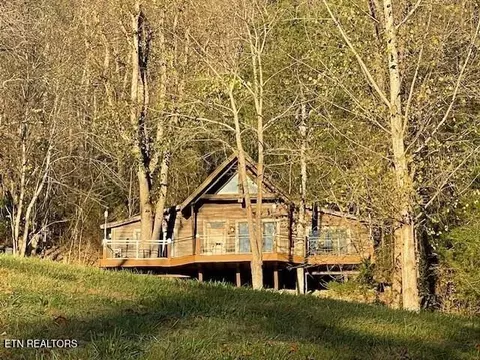 360 Spurlock Hollow Ln, Gainesboro, TN 38562