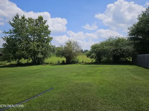 4539 Ewing Dr, Baxter, TN 38544 photo 2