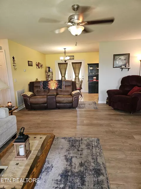 4539 Ewing Dr, Baxter, TN 38544 photo 3