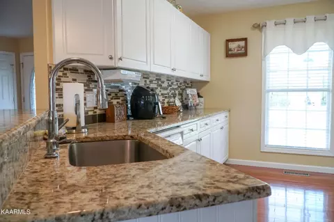 7007 Brittney Cir, Baxter, TN 38544 photo 9
