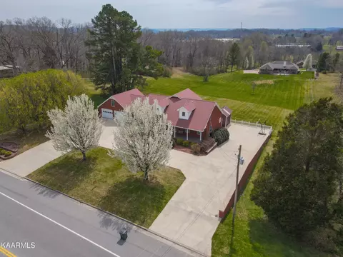 815 W Bockman Way, Sparta, TN 38583