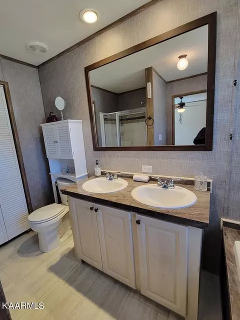 1202 E Cole Rd, Quebeck, TN 38579 photo 10