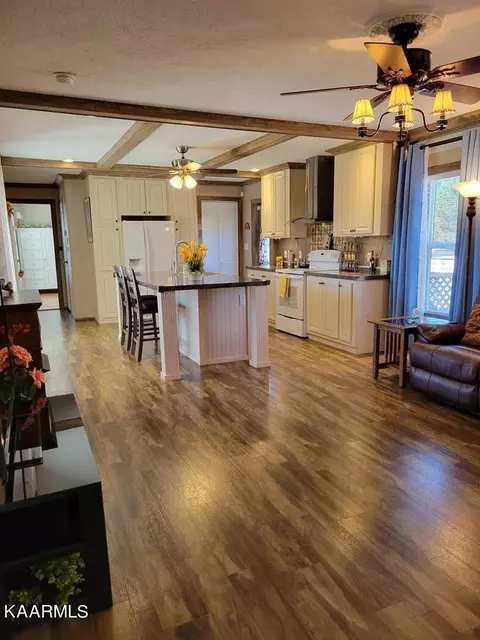 1202 E Cole Rd, Quebeck, TN 38579 photo 12