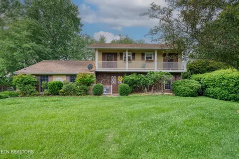 1805 Grenada Blvd, Knoxville, TN 37922