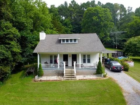301 Red Tuttle Rd, Bethpage, TN 37022