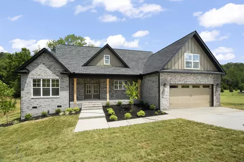 4062 Summit Dr, Greenbrier, TN 37073