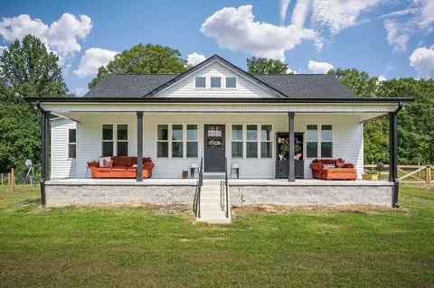 2836 Blue Springs Rd, Smithville, TN 37166