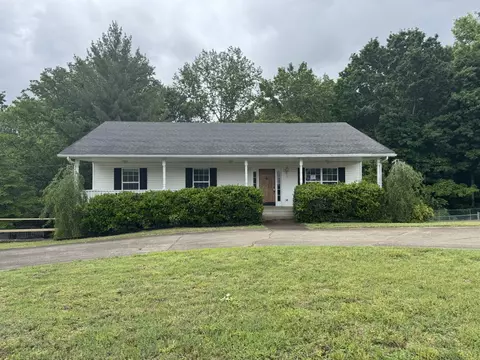 762 Acorn Dr, Clarksville, TN 37043