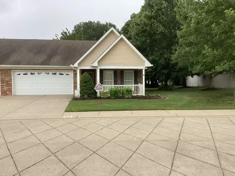 404 Village Green Cir, Murfreesboro, TN 37128