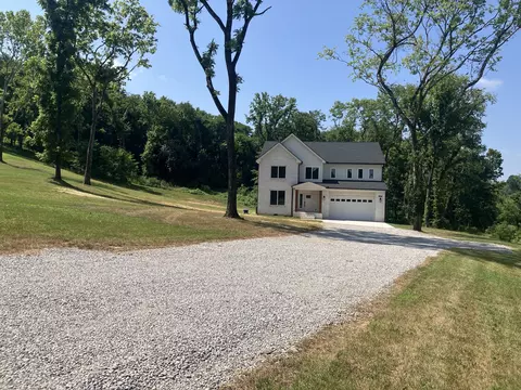 4275 Moore Ln, Culleoka, TN 38451