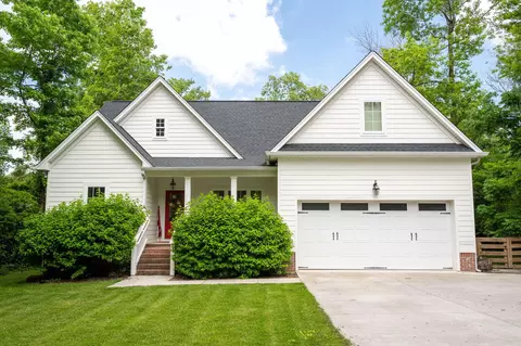 2024 Oak St, Signal Mountain, TN 37377