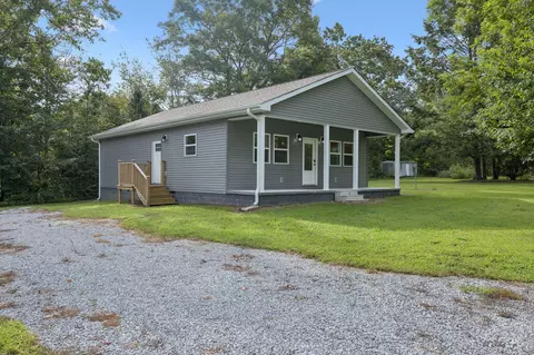 556 20th Ave N, Gruetli Laager, TN 37339