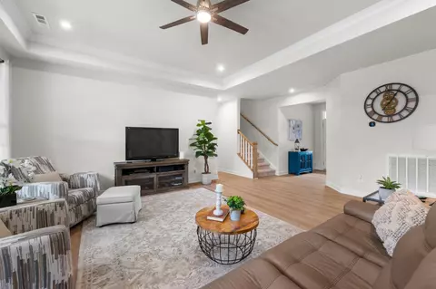 2713 Greenview Dr, Murfreesboro, TN 37128 photo 8