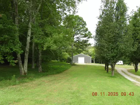 1240 Johnson Branch Rd, Pulaski, TN 38478