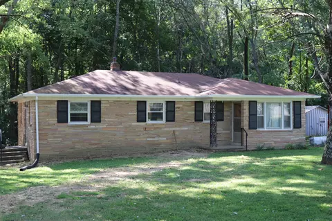 1351 Siloam Church Rd N, Westmoreland, TN 37186