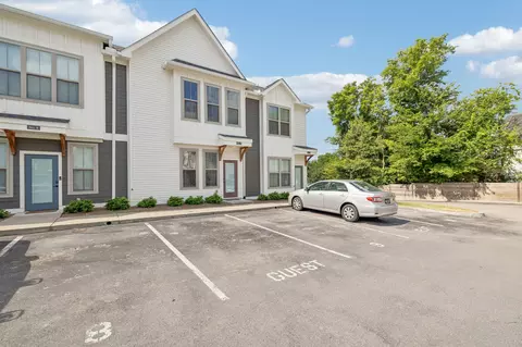 100 Thompson Ln #9, Nashville, TN 37211