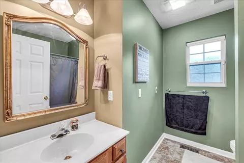 Bath - 3955 River Rd, Baxter, TN 38544 photo 1 of 7
