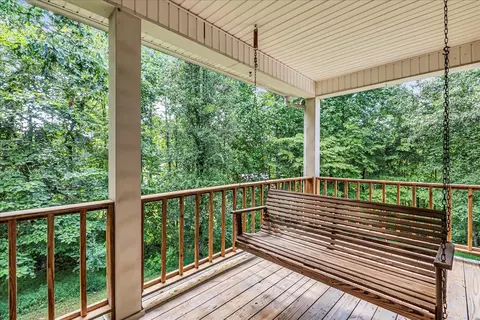 Exterior - 3955 River Rd, Baxter, TN 38544 photo 3 of 19