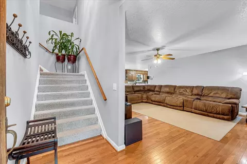 Entry Way - 3955 River Rd, Baxter, TN 38544 photo 1 of 5