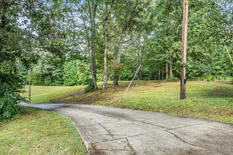 Exterior - 3955 River Rd, Baxter, TN 38544 photo 14 of 19