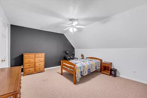 Bedroom - 3955 River Rd, Baxter, TN 38544 photo 4 of 6