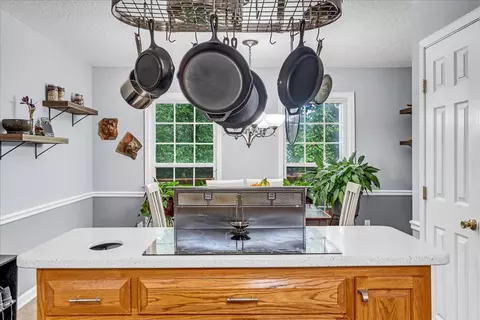 Kitchen - 3955 River Rd, Baxter, TN 38544 photo 12 of 13