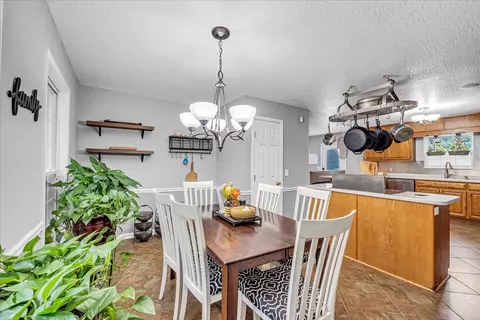 Dining - 3955 River Rd, Baxter, TN 38544 photo 2 of 2