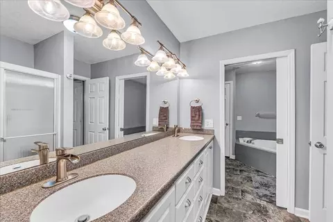 Bath - 3955 River Rd, Baxter, TN 38544 photo 3 of 7