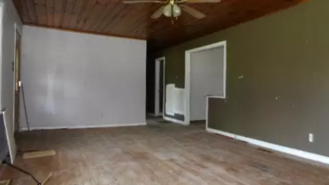 Living - 63 Rogers Ln, Moss, TN 38575 photo 9 of 13