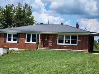 Exterior - 63 Rogers Ln, Moss, TN 38575 photo 5 of 13