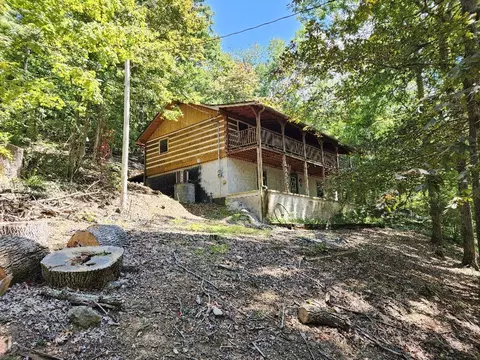 162 Sullivan Bend Rd, Elmwood, TN 38560
