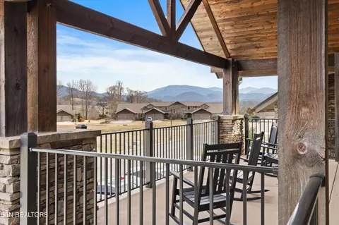 223 Bishops Cap Cir #206, Townsend, TN 37882