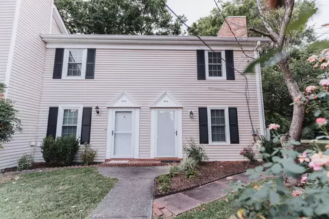 288 Donna Dr #D, Hendersonville, TN 37075