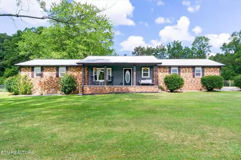 111 Guffey Ln, Jamestown, TN 38556